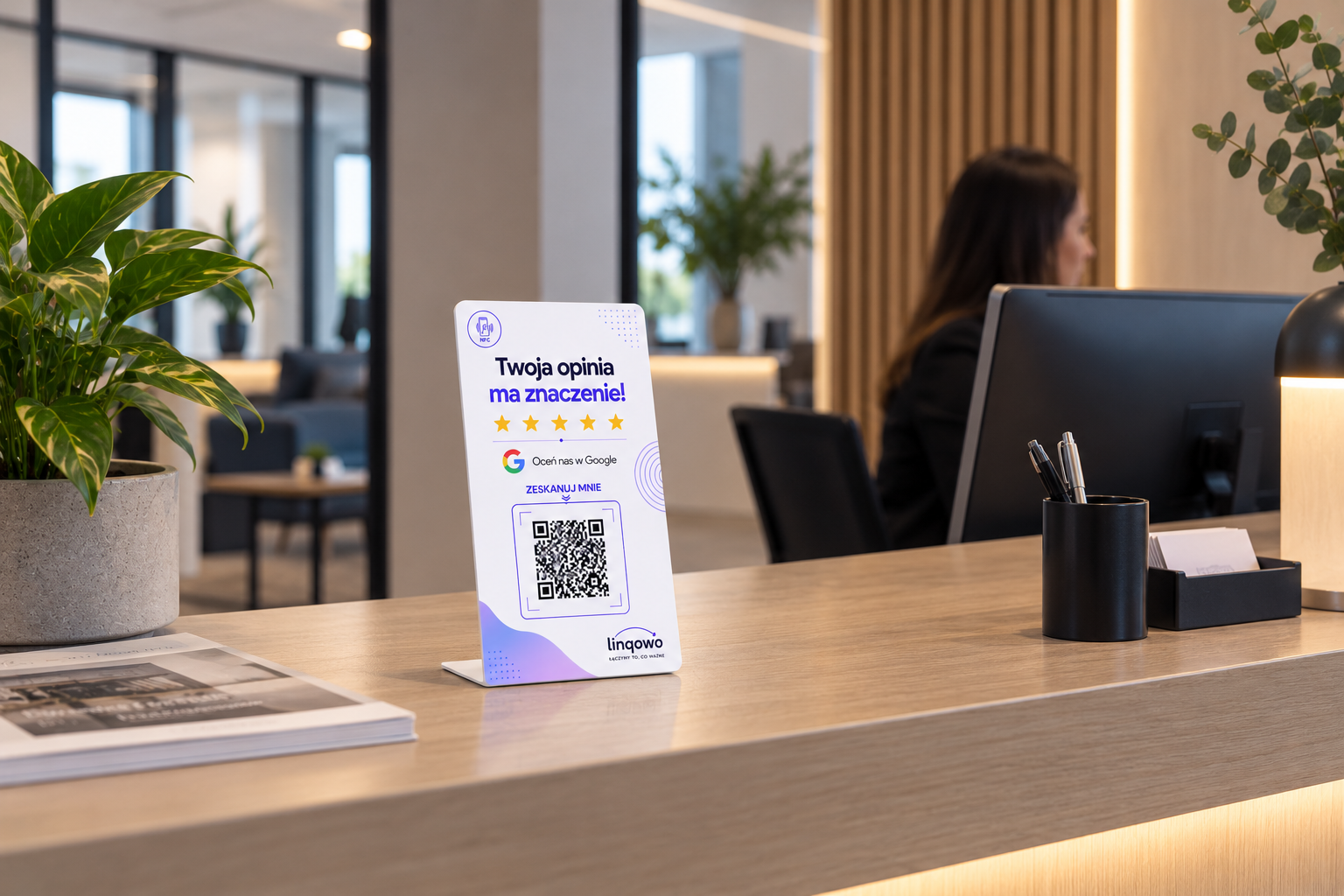 Linqcard w recepcji biura